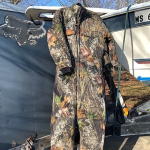 Winter suit for outdoor activity